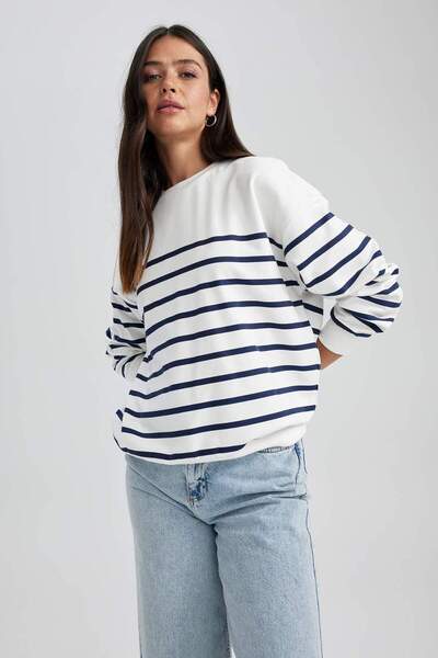 DeFacto Relax Fit Crew Neck Striped Slim Sweatshirt A9255Ax23Wn