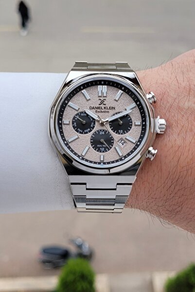 Daniel Klein Brown Dial, Metallic Color Band, 2 Year Warranty, 43 mm Men's Wr...