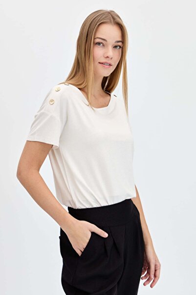 Desen Triko Tricou de damă cu guler rotund cu umeri cu nasturi Ecru