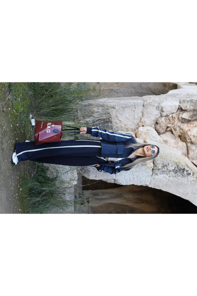 bytugcekaya Lacivert Şeritli Teknik Kumaş Detaylı Ceket Pantolon Takım