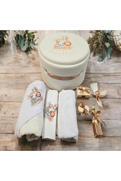 Hainute Magice Cutie cu trusou de botez-Crin
