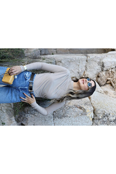 bytugcekaya Bluză cu umăr încrețit Camel Crop Top