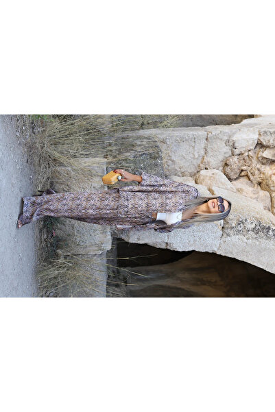 bytugcekaya Set pantaloni cămașă din satin cu dungi marmorate roz