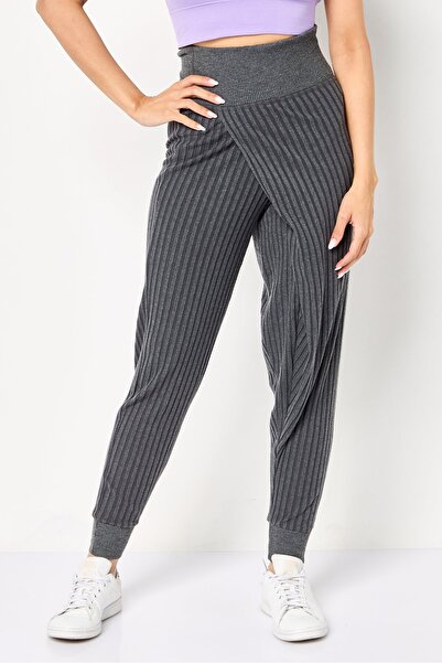 Nike Women Loose Fit Stripe Yoga Leggings, Grey