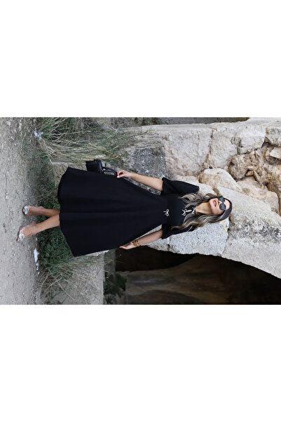 bytugcekaya Μαύρο φόρεμα με κορδέλα με μπαλόνι