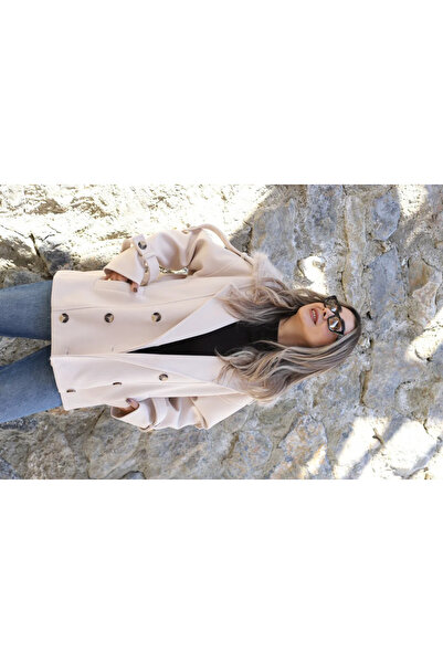 bytugcekaya Jachetă cremă cu guler de blană, mărime standard, cu detalii brodate