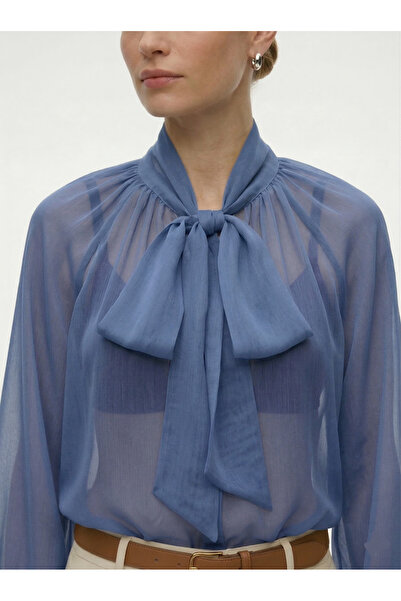 BY SE'MAS WEAR بلوزة أنيقة من الشيفون مع حزام وتفاصيل مطوية