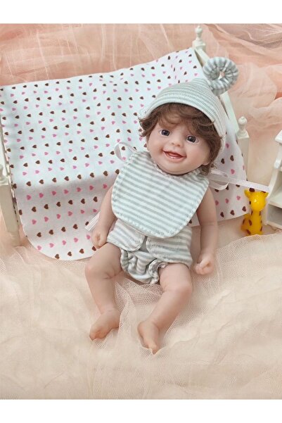 Choice دمية ميلا الصغيرة ذات العيون الكبيرة، مقاس 6 بوصات، مصنوعة من السيليكو...