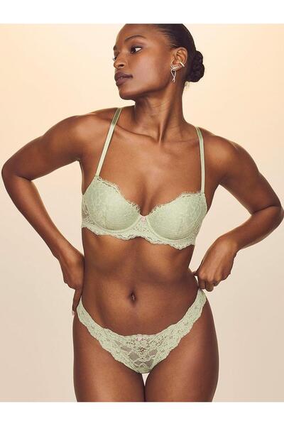 Victoria's Secret حمالة صدر ديمي كلاسيكية مع دعم مبطن وخفيف الوزن من الدانتيل