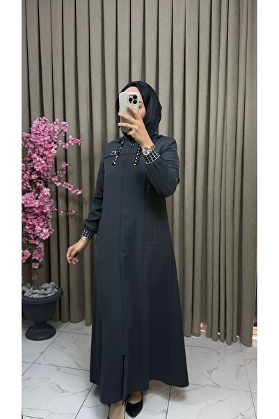 Sahra Tesettür Sarmoda fermuarlı Petek kumaş ferace modelimiz gri