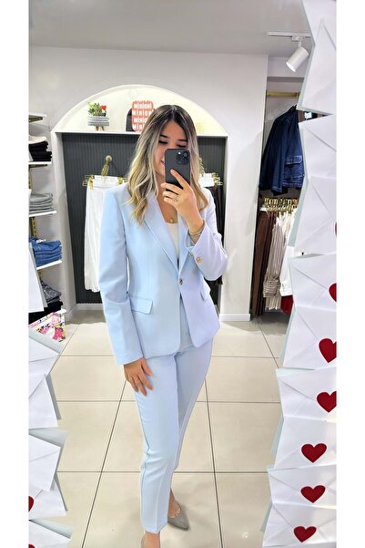 HandeButik Kadın Gold Düğme Detaylı Vücuda Oturan Slim Fit Blazer Ceket