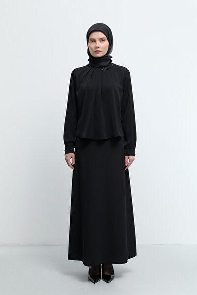Tuğba Yakadan Kırma Detaylı Bluz - Siyah