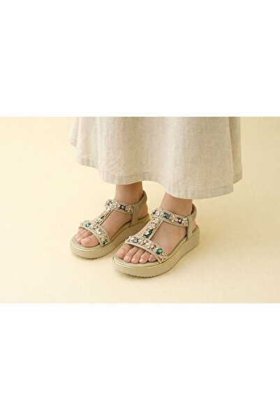 TRENDYSHOSE 9658 Stoned Comfortable Sole Sandals