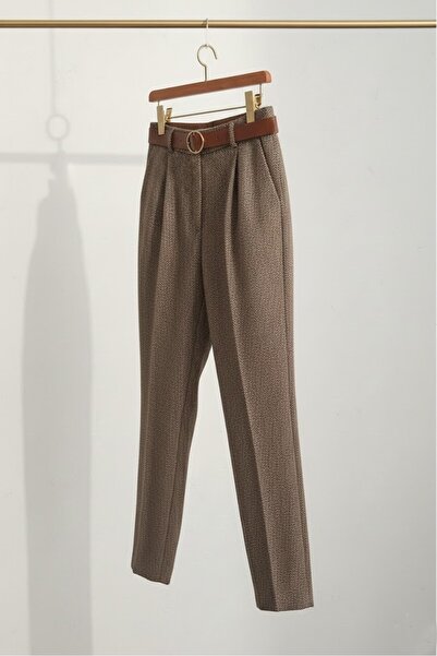 zeriva Desenli Geniş Paça Cepli ve Kemerli Kaşe Pantolon Bol Paça