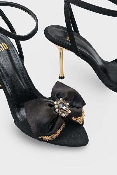 LOJO Γυναικείο φιόγκο με μυτερή μύτη Με λεπτομέρεια αγκράφας με χρυσό τακούνι...