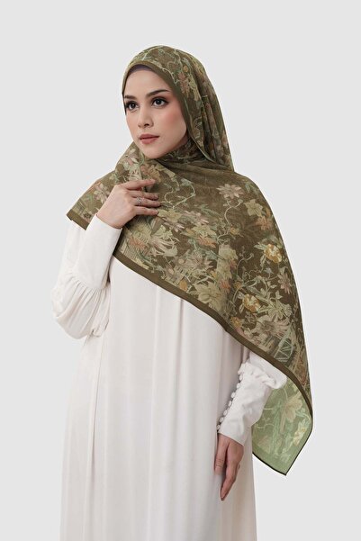 Buttonscarves Dubai Pleated Shawl - Chocolate