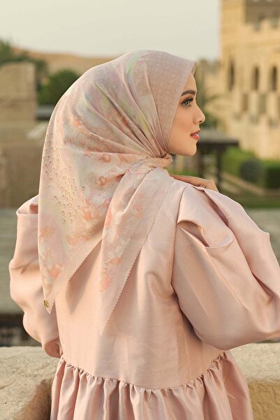 Buttonscarves Arabian Night Kare Eşarp - Cave