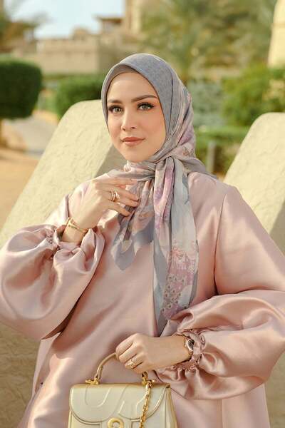 Buttonscarves Arabian Night Kare Eşarp - Whirlwind