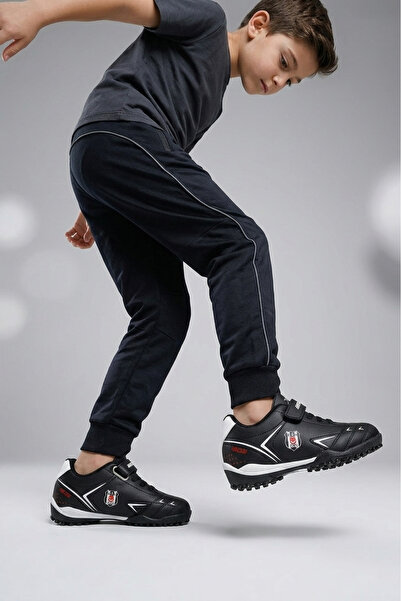 Beşiktaş Pantofi de teren covor pentru băieți negri