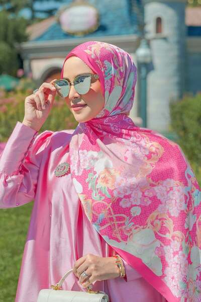 Buttonscarves Wonderland Saten Şal - Raspberry