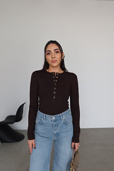 Özge Özgenç Bluza dugih rukava sa kopčama