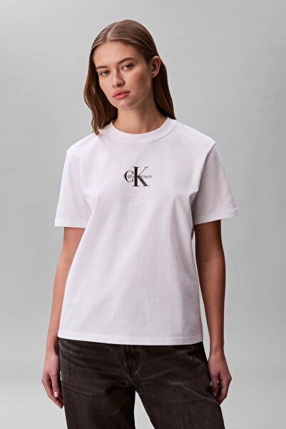 Calvin Klein تي شيرت نسائي أبيض بأكمام قصيرة وشعار كلاسيكي 20s LV047C856G-YAF