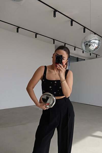 Özge Özgenç Önü Taşlı Kalın Askılı Büstiyer