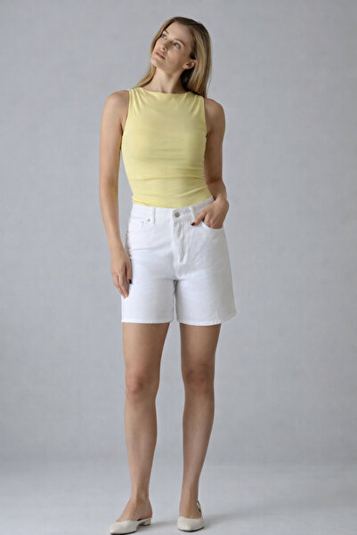 XRAY JEANS Pantaloni scurți clasici din denim alb, cu 5 buzunare, pentru feme...