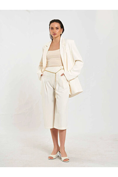 Myra Chain Belt Piece Bermuda Trousers-Ecru