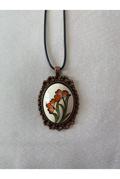 HEDİYEM EVİME Çiçek Figürlü Çini Kolye El Boyaması Deri İpli