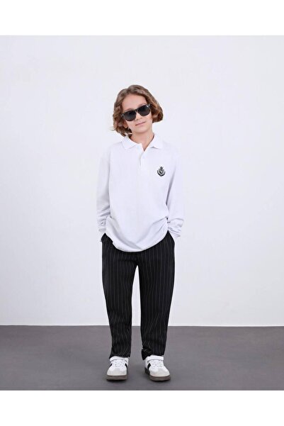 WİKİBOOM Αγορίστικο λευκό φούτερ με λαιμόκοψη πόλο και μαύρο παντελόνι Ριγέ –...