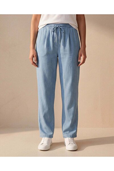 REDTAG Women Light Wash Elasticated Tapered Pants