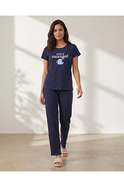 REDTAG طقم بيجاما نسائي مطبوع عليه صورة صدر باللون الكحلي