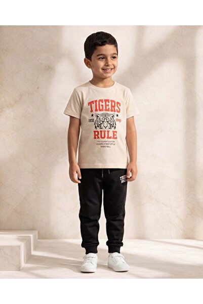 REDTAG طقم بيجاما مطبوع للأولاد باللون البيج