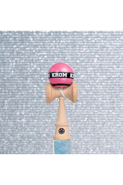 KROM Kendama Mikro 8 cm - roz