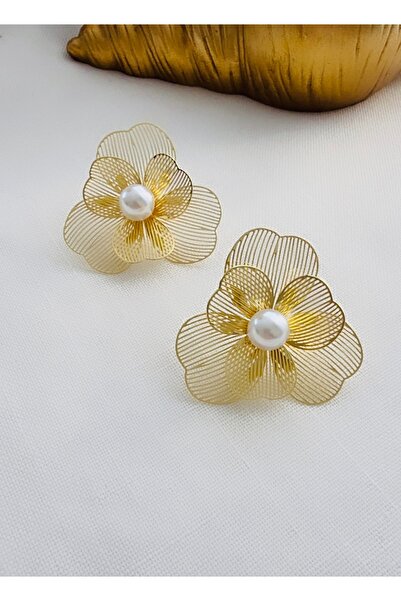 VNS Accessories Top Pearl Detail Wire Plate Grid Model Flower Earrings (4.5 cm)