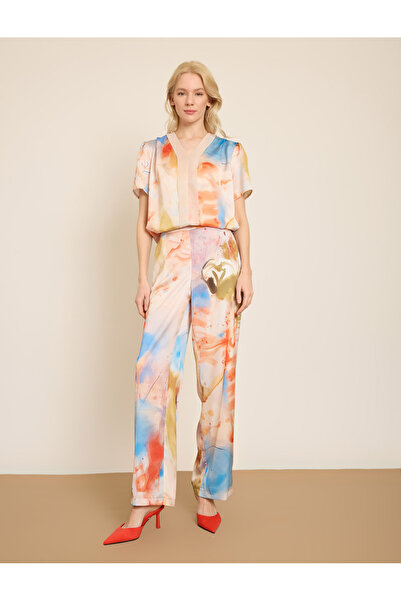 BGN workshop Multi-Color Printed Wide-Let Sateen Pants