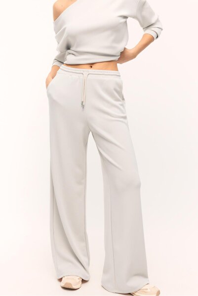 Stradivarius بنطلون رياضي واسع ناعم الملمس