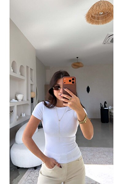 Buket Teke Tricou alb cu decolteu bărcuță, model bumbac basic