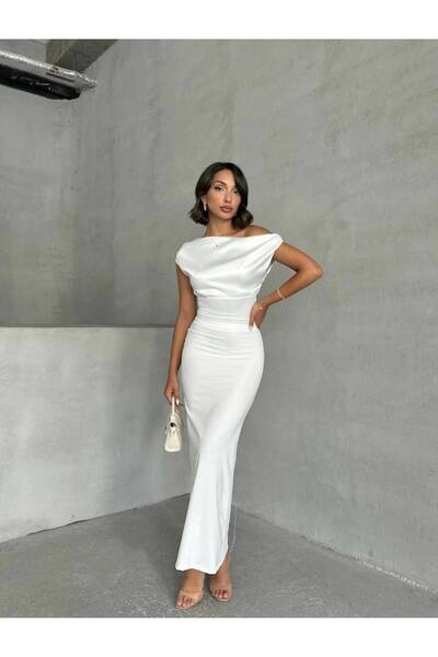 Foola Moda Siyah Dalgıç ve Saten Detaylı Drape Yaka Maxi Elbise - Modern ve Ş...