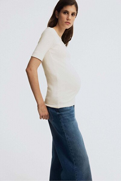 H&M MAMA Fitted T-shirt