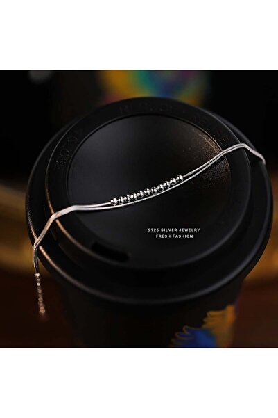 Generic Bracelet that shines with simplicity