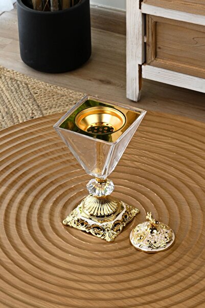 SQUALO مبخرة زجاجية ذهبية شفافة بقاعدة معدنية مزخرفة – الشفافية بريق الذهب