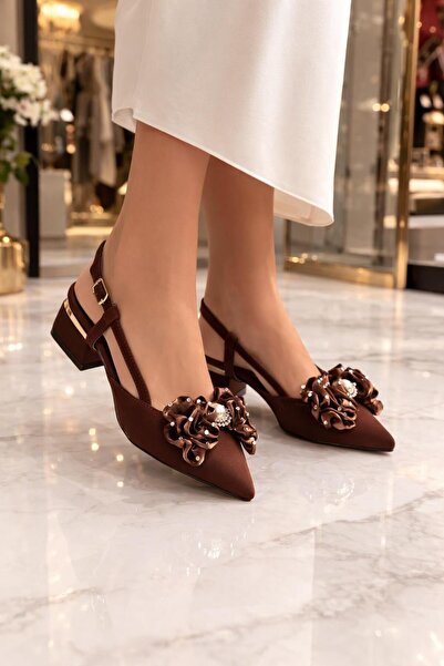 MODAONN Pantofi cu toc cu fundă și detalii aurii pentru femei