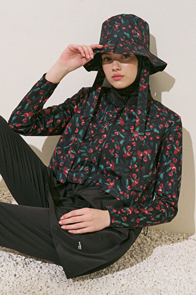 Manuka Zippered 3-Piece Tight Swimsuit Set Cherry