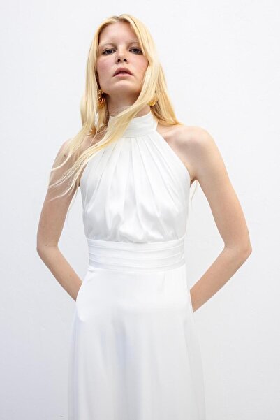 BSL Sırt Dekolteli Saten Maksi Elbise