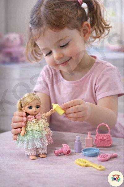 kosetoys Oyuncak Bebek eklemleri hareketli ve aksesuarlı 14cm boyunda (Dantel...
