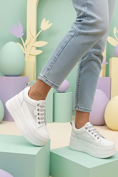 Guja Margret Imported Special Series Lace-Up Stone Detail Thick Sole Women's ...