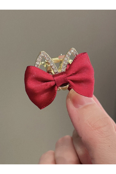Take Two By Styli مشبك شعر مرصع بأحجار الراين على شكل فيونكة حمراء