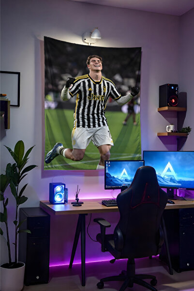 Halura Kenan Yıldız Futbolcu Duvar Örtüsü– Kaliteli Kumaş, Gamer Oda Dekoru T...